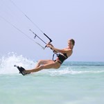 KITESURFING-read sea 